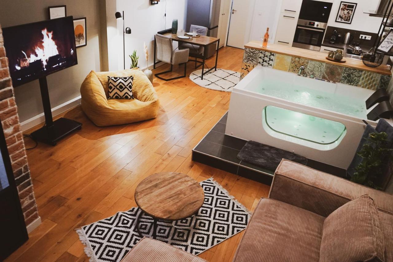 Stilvolles City-Loft Mit Privatem Whirlpool Трир Экстерьер фото